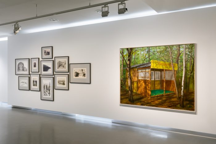 Ausstellungsansicht „Paradies", Stiftung Kunstforum Berliner Volksbank © VG Bild-Kunst, Bonn 2025 (Ursula Strozynski) © Christian Thoelke, Foto: Natalia Carstens Photography